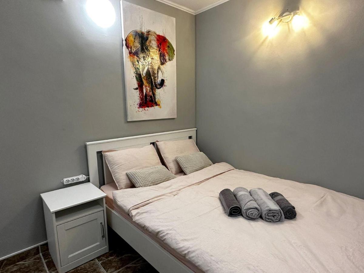 One Room Apartment Decebal Bucarest Exterior foto