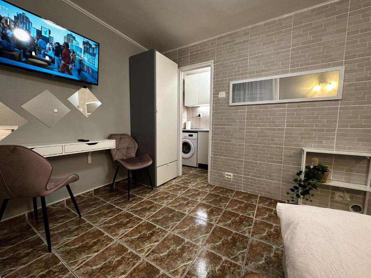 One Room Apartment Decebal Bucarest Exterior foto
